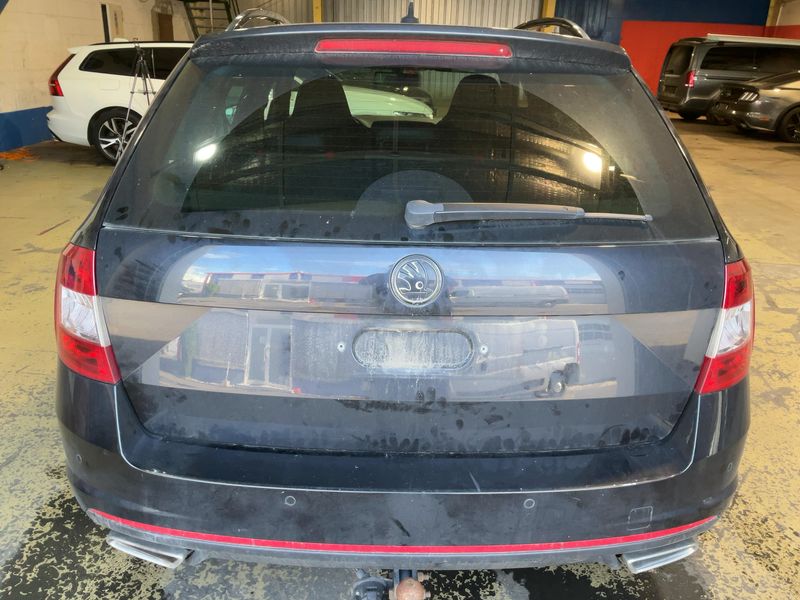 Skoda Octavia 2.0 TDI RS 2016 – снимка 7