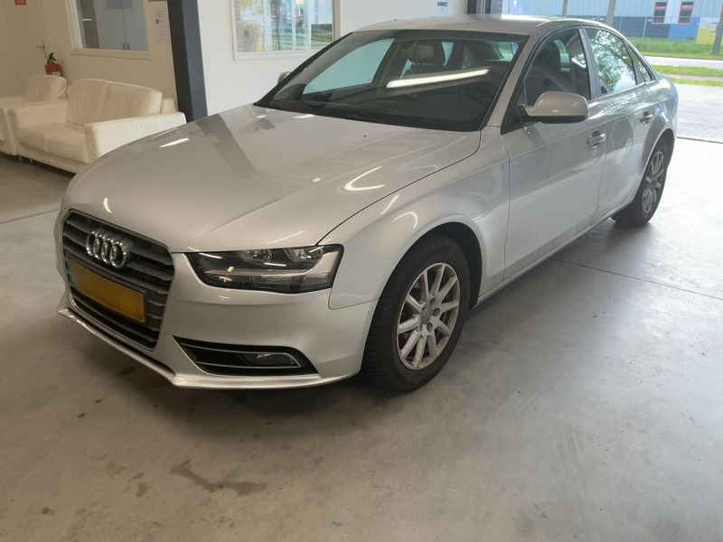 Audi A4 1.8 TFSI Attraction 2012 – снимка 1