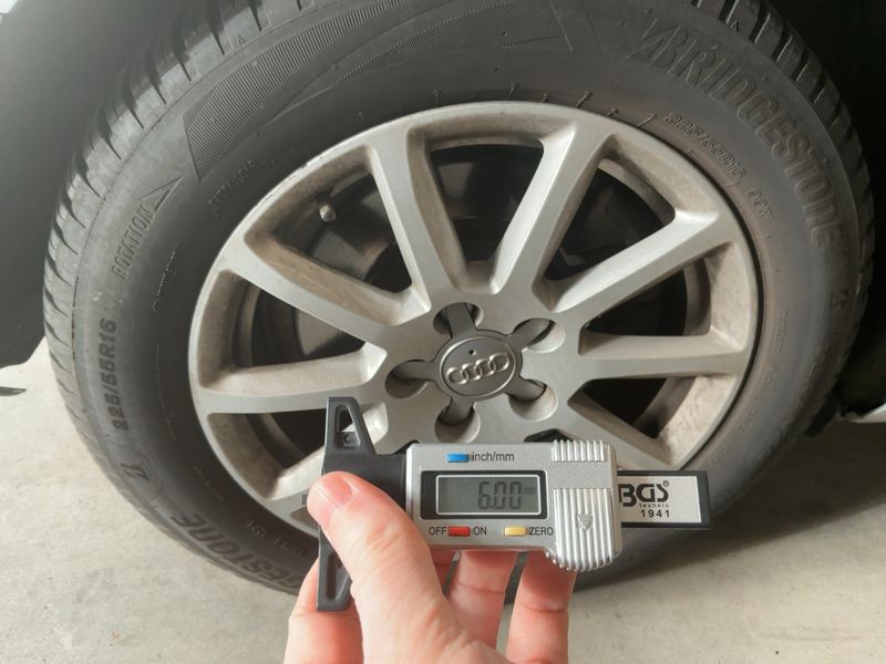Audi A4 1.8 TFSI Attraction 2012 – снимка 9