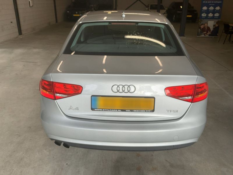 Audi A4 1.8 TFSI Attraction 2012 – снимка 7