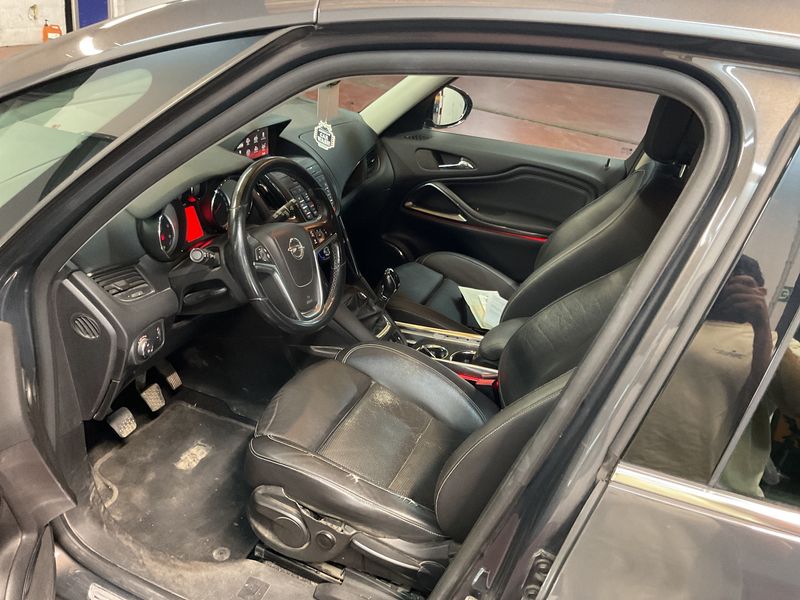 Opel Zafira Tourer 1.6 CDTI Cosmo Pack 2015 – снимка 3