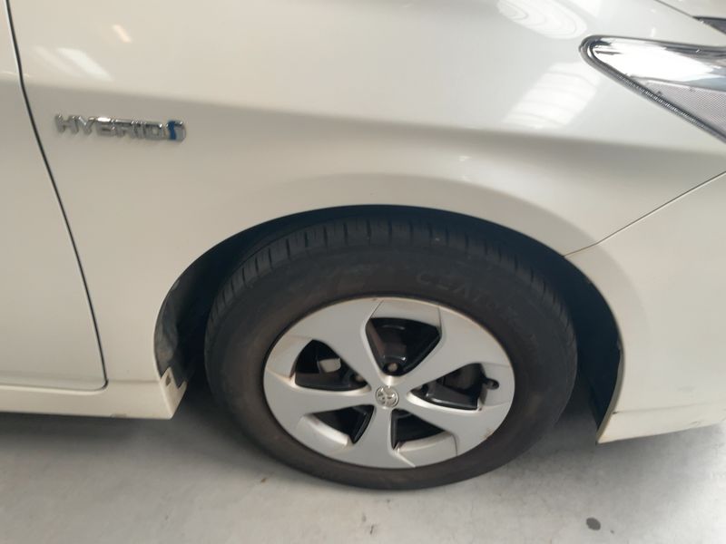 Toyota Prius 1.8 Active 2012 – снимка 11