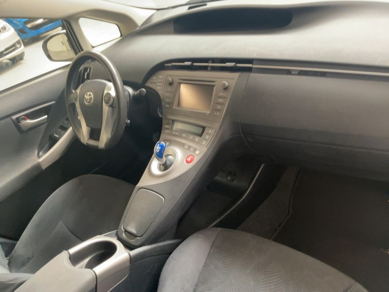 Toyota Prius 1.8 Active 2012 – снимка 17