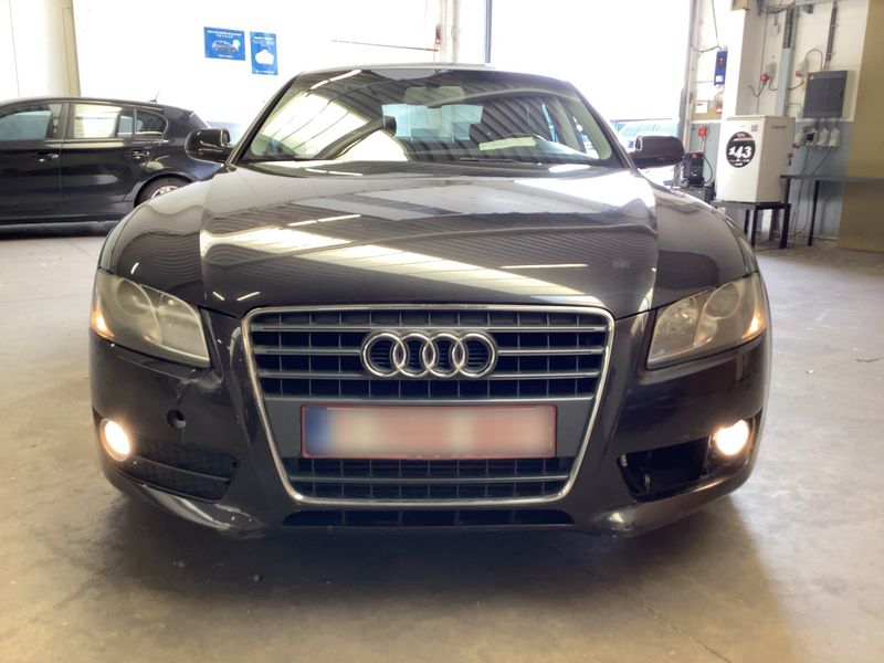 Audi A5 Sportback 2.0 TDI 2011 – снимка 14