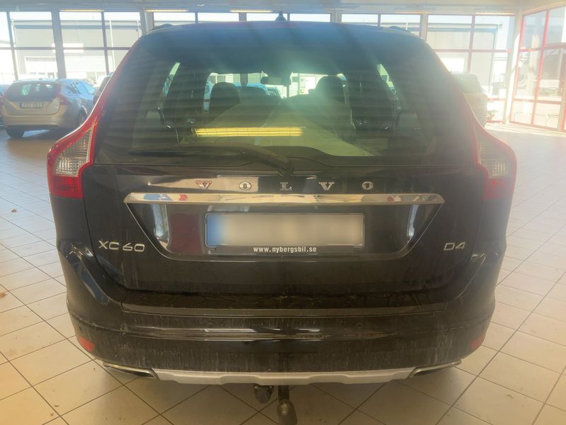 Volvo XC60 2.0 D4 Momentum 2WD 2016 – снимка 7