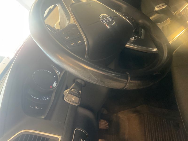 Volvo XC60 2.0 D4 Momentum 2WD 2016 – снимка 23