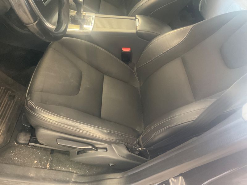 Volvo XC60 2.0 D4 Momentum 2WD 2016 – снимка 22