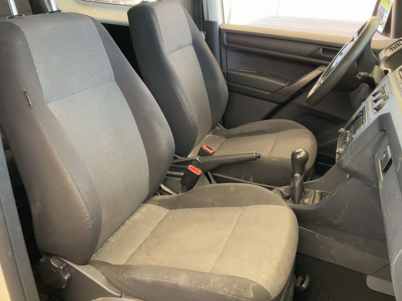 Volkswagen Caddy 2.0 TDI Maxi BlueMotion Tech 2015 – снимка 16
