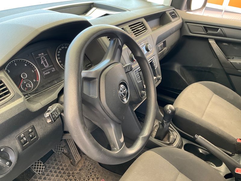 Volkswagen Caddy 2.0 TDI Maxi BlueMotion Tech 2015 – снимка 36