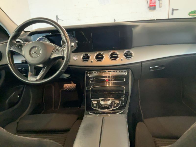 Mercedes-Benz E-Klasse E 220 d Standard 2017 – снимка 18