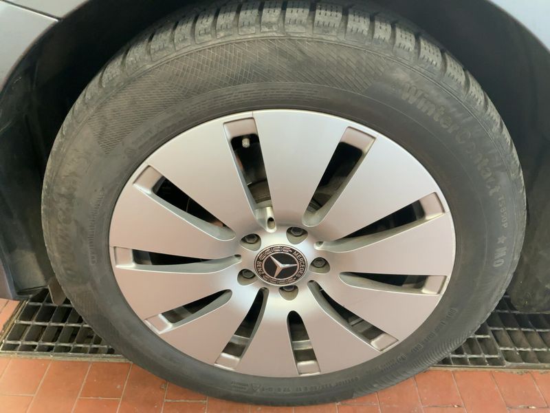 Mercedes-Benz E-Klasse E 220 d Standard 2017 – снимка 3