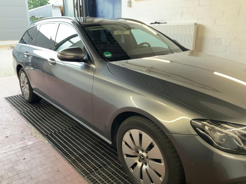 Mercedes-Benz E-Klasse E 220 d Standard 2017 – снимка 12