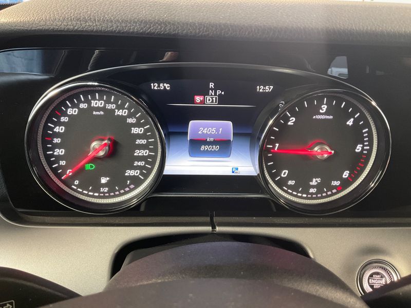Mercedes-Benz E-Klasse E 220 d Standard 2017 – снимка 19