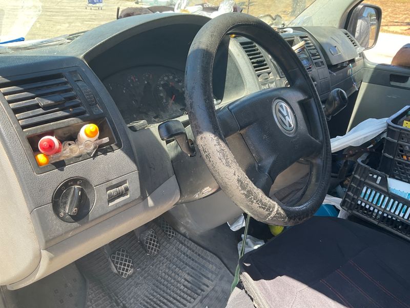 Volkswagen T5 Kombi 1.9 TDI 2007 – снимка 29
