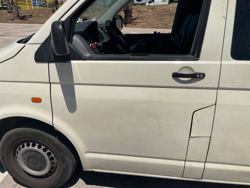 Volkswagen T5 Kombi 1.9 TDI 2007 – снимка 27