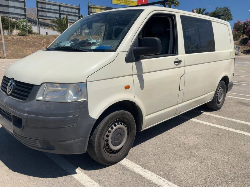 Volkswagen T5 Kombi 1.9 TDI 2007 – снимка 2