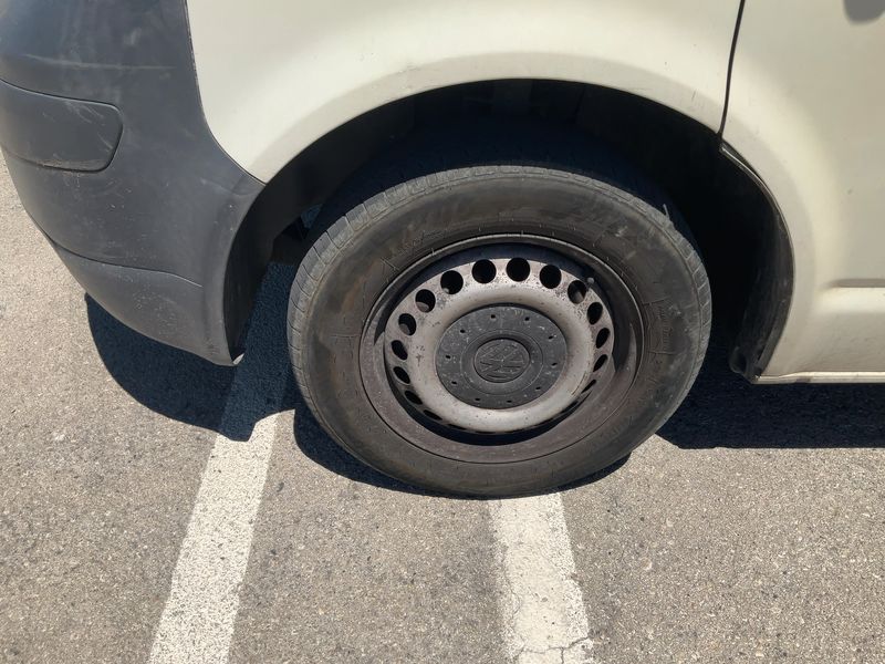 Volkswagen T5 Kombi 1.9 TDI 2007 – снимка 3