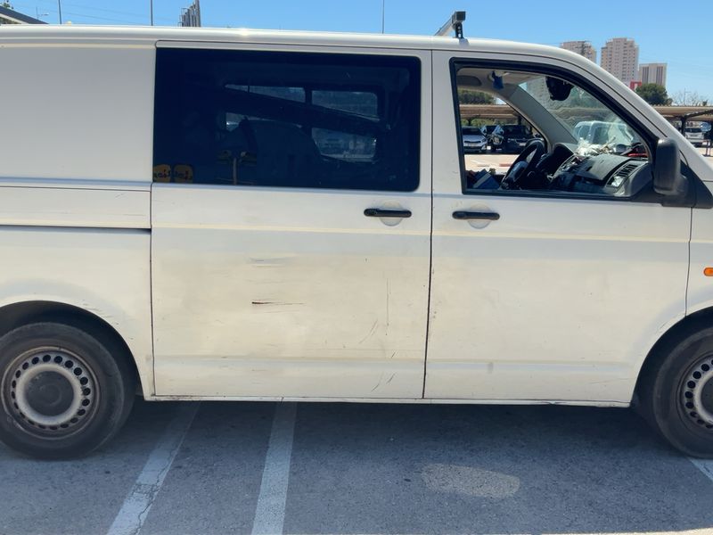 Volkswagen T5 Kombi 1.9 TDI 2007 – снимка 10