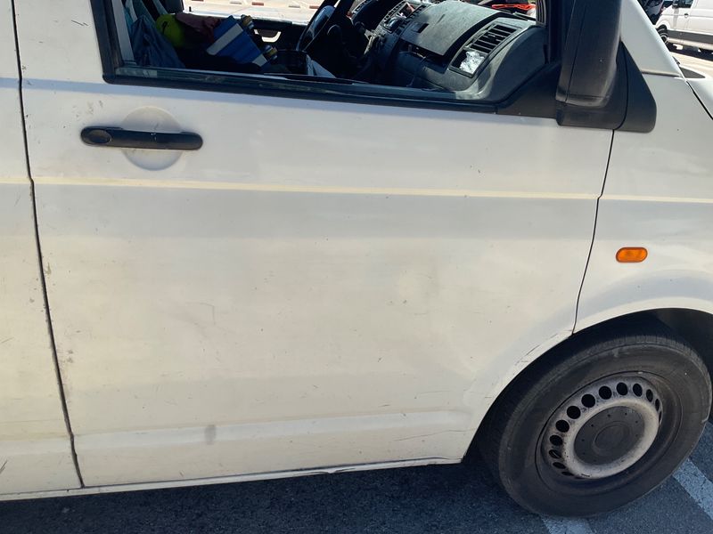 Volkswagen T5 Kombi 1.9 TDI 2007 – снимка 25