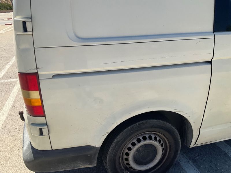 Volkswagen T5 Kombi 1.9 TDI 2007 – снимка 24