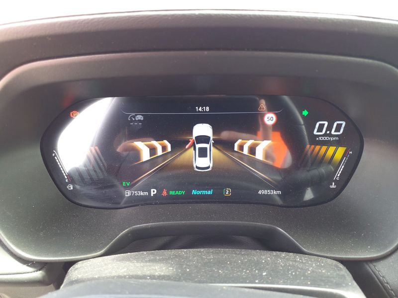 MG ZS 1.5 T-GDI Plug-in Hybrid Luxury 2025 – снимка 12