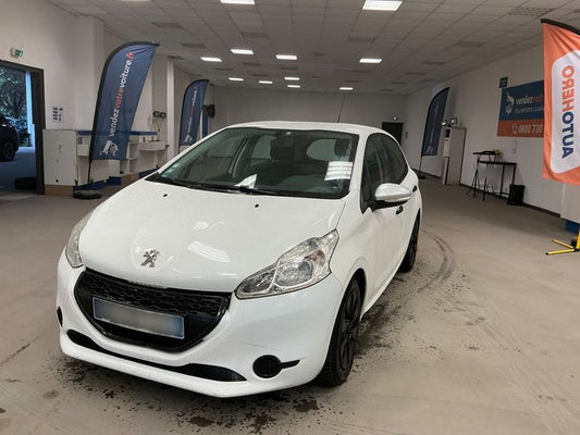 Peugeot 208 1.6 HDi Affaire Pack CD Clim 2015 – снимка 1