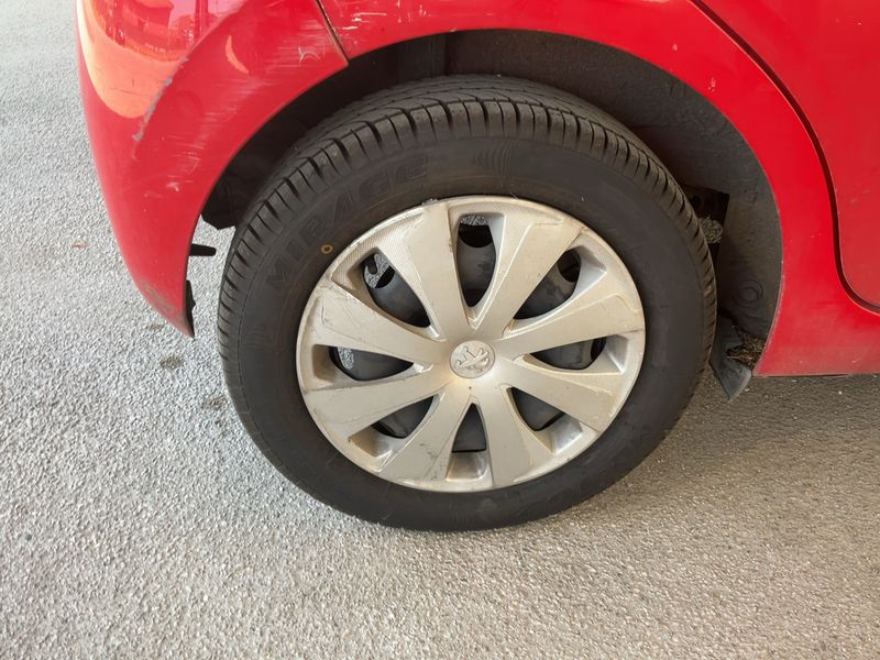 Peugeot 108 1.0 VTi Active 2019 – снимка 9