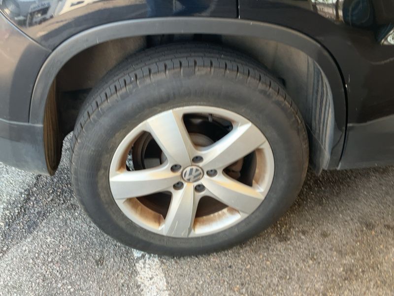 Volkswagen Tiguan 2.0 TDI Sport 2011 – снимка 9