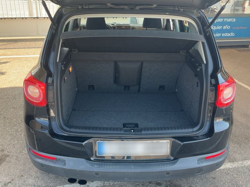 Volkswagen Tiguan 2.0 TDI Sport 2011 – снимка 15