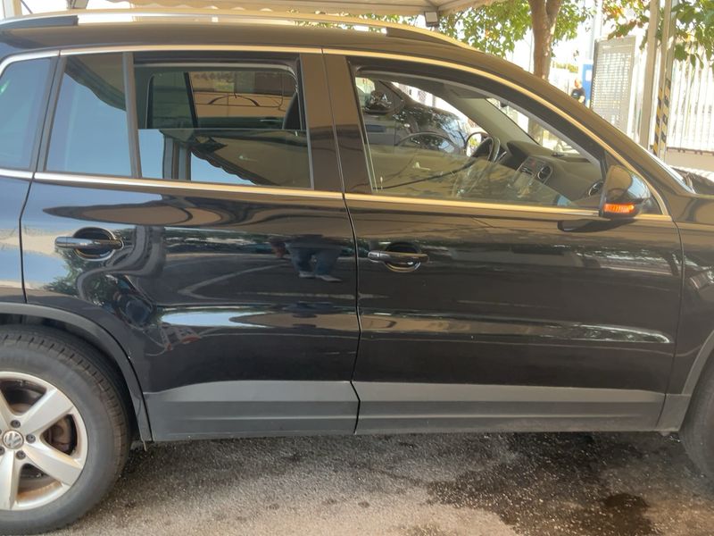 Volkswagen Tiguan 2.0 TDI Sport 2011 – снимка 10