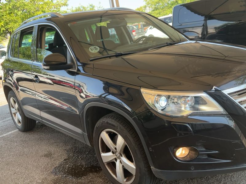 Volkswagen Tiguan 2.0 TDI Sport 2011 – снимка 12