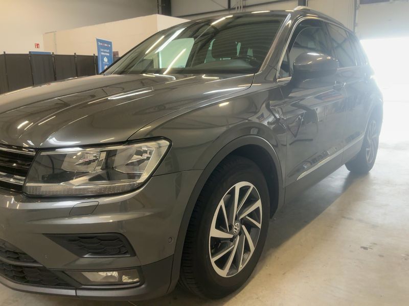 Volkswagen Tiguan 2.0 TDI Sound BlueMotion Tech 2017 – снимка 2