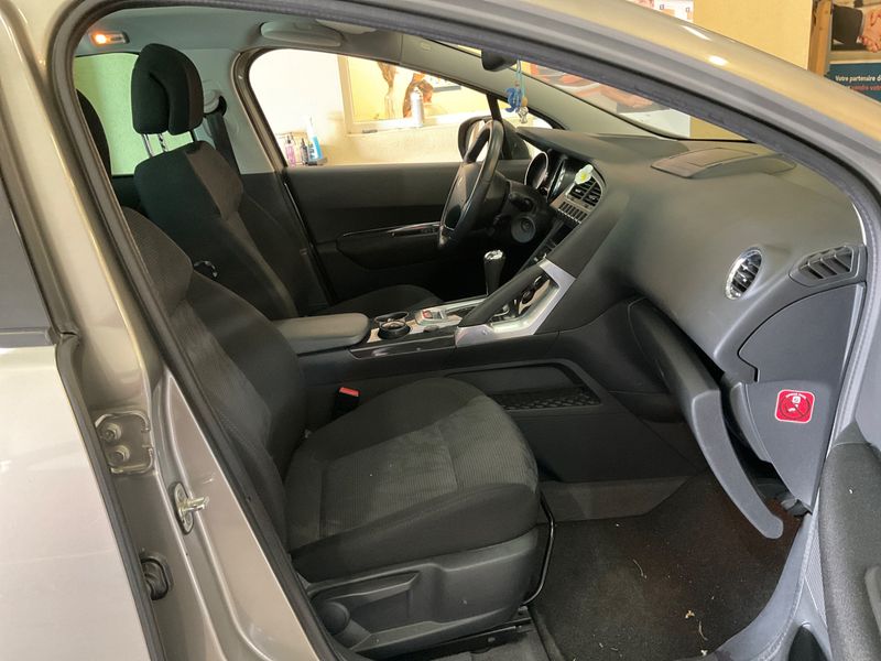 Peugeot 3008 1.6 THP Premium Pack 2010 – снимка 3