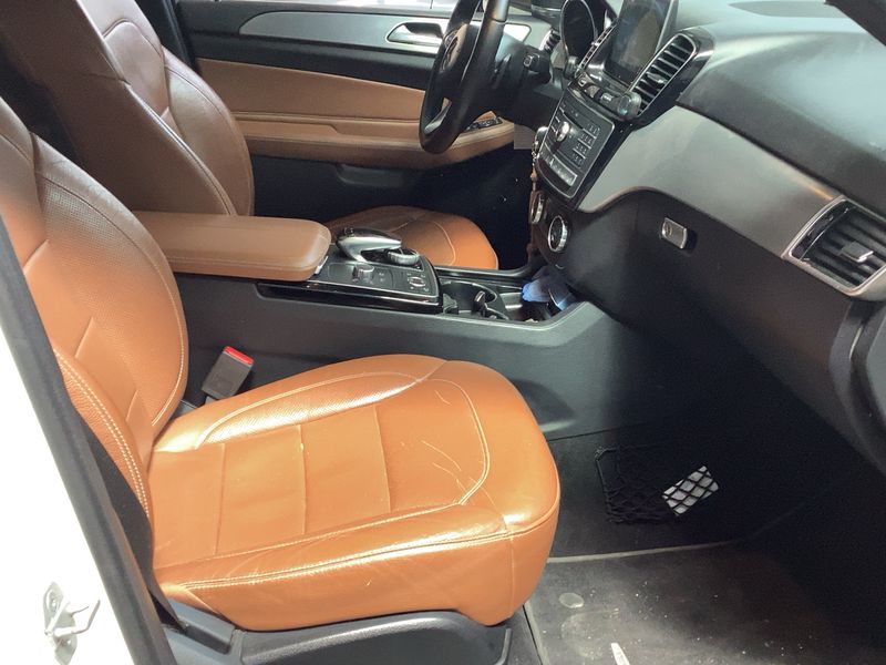 Mercedes-Benz GLE-Klasse GLE 350 d 4Matic AMG Line 2016 – снимка 16