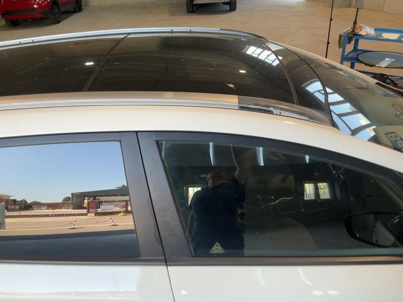 Kia Carens 1.7 CRDi Class 2015 – снимка 13