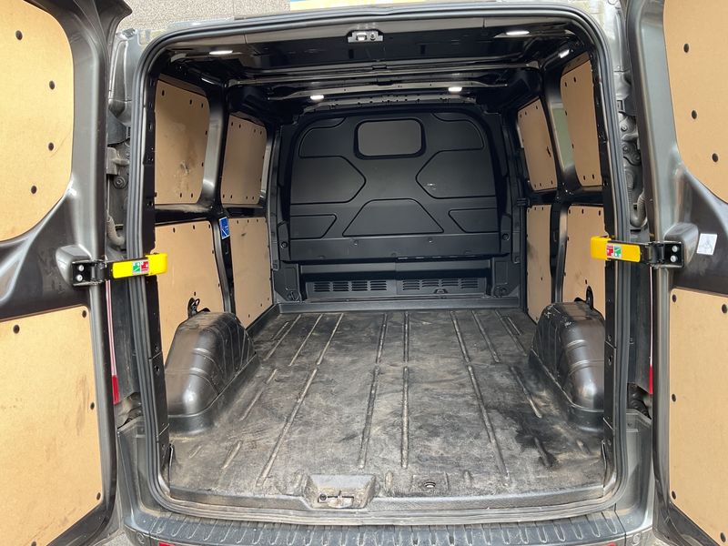Ford Transit Custom 2.0 TDCi 310 L1 Sport 2020 – снимка 16