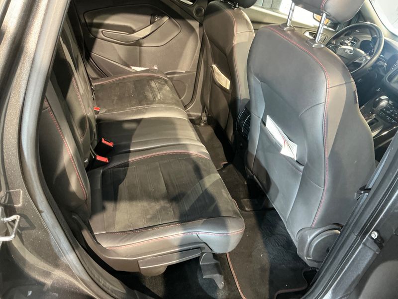 Ford Kuga 2.0 TDCi ST-Line 2018 – снимка 31