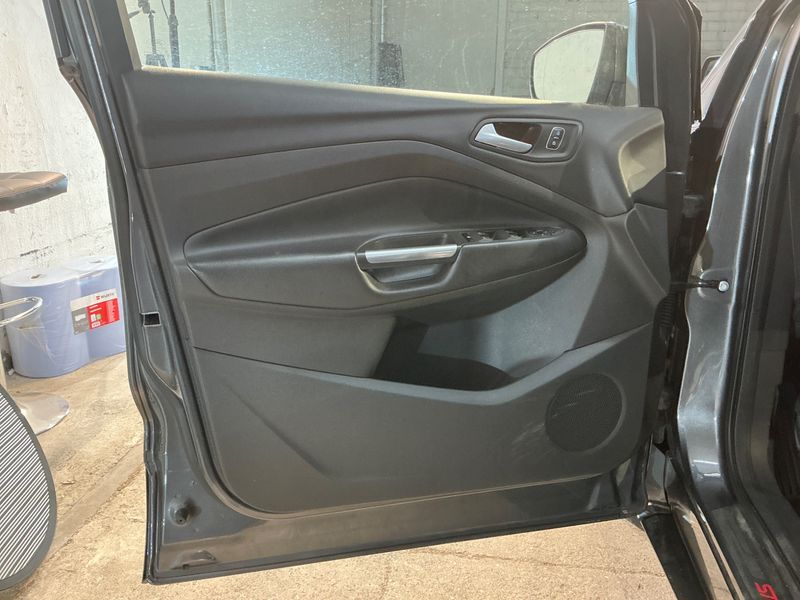Ford Kuga 2.0 TDCi ST-Line 2018 – снимка 28