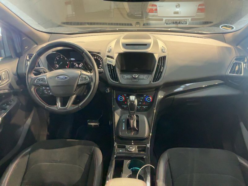 Ford Kuga 2.0 TDCi ST-Line 2018 – снимка 18