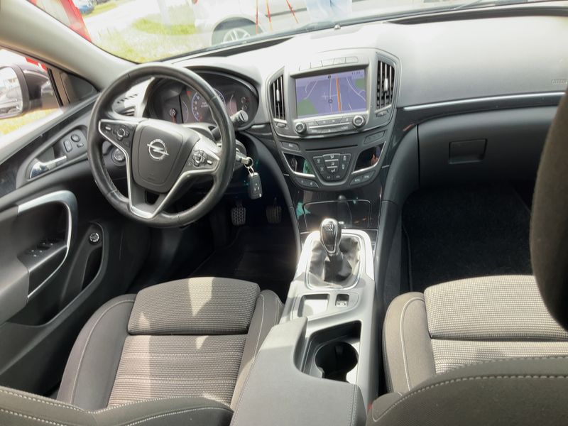 Opel Insignia Sports Tourer 2.0 CDTI Innovation 2017 – снимка 17