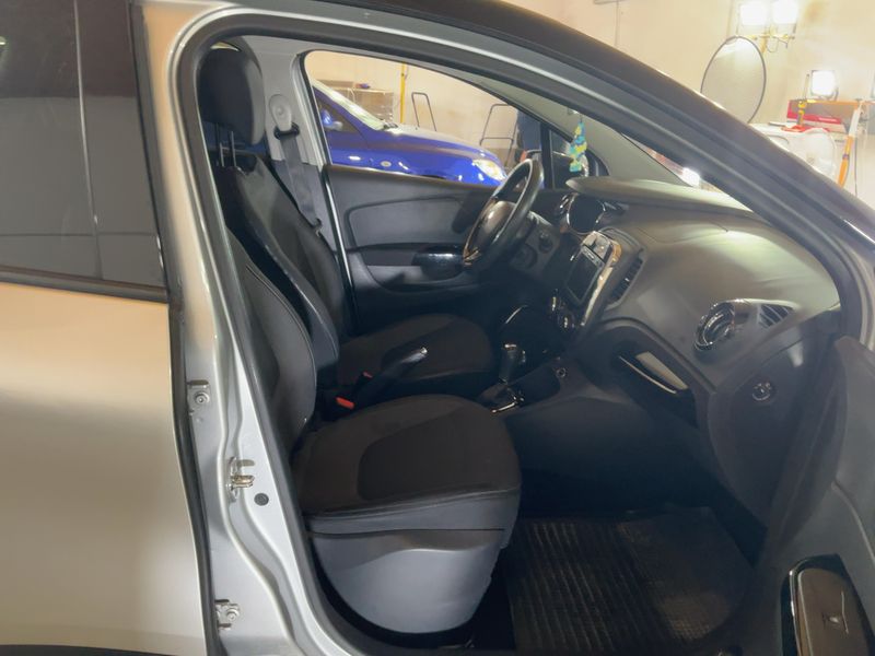 Renault Captur 1.2 TCe Zen 2014 – снимка 17