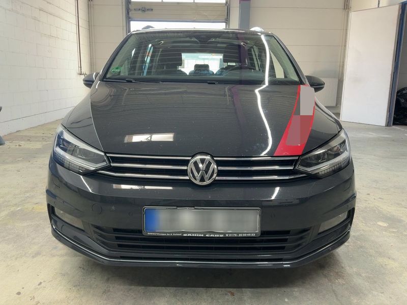 Volkswagen Touran 2.0 TDI Highline BlueMotion Tech 2019 – снимка 14