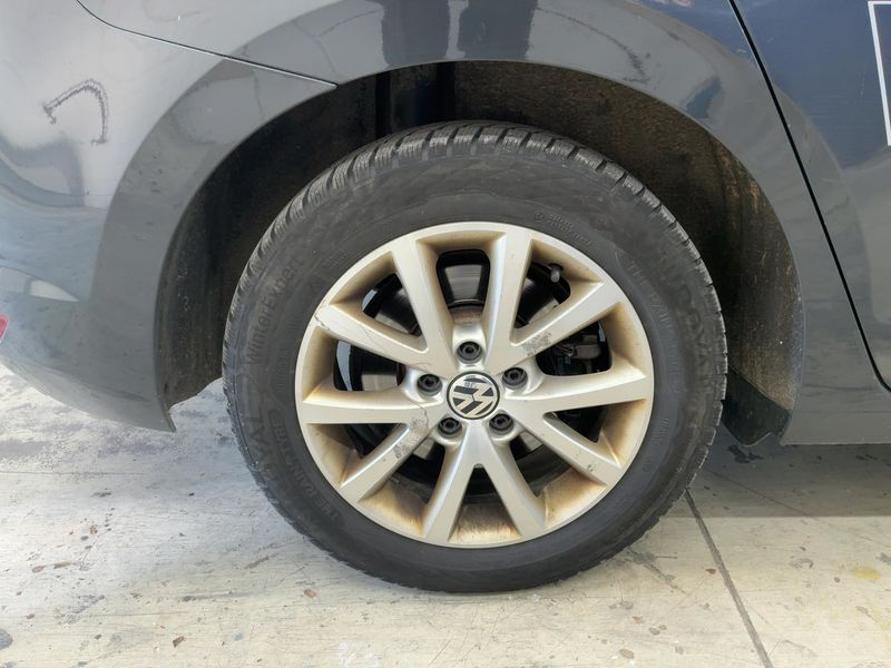 Volkswagen Touran 2.0 TDI Highline BlueMotion Tech 2019 – снимка 9