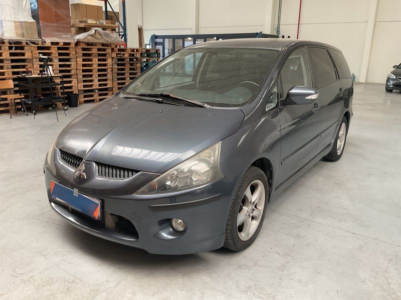 Mitsubishi Grandis 2.0 DI-D Intense 2006 – снимка 1