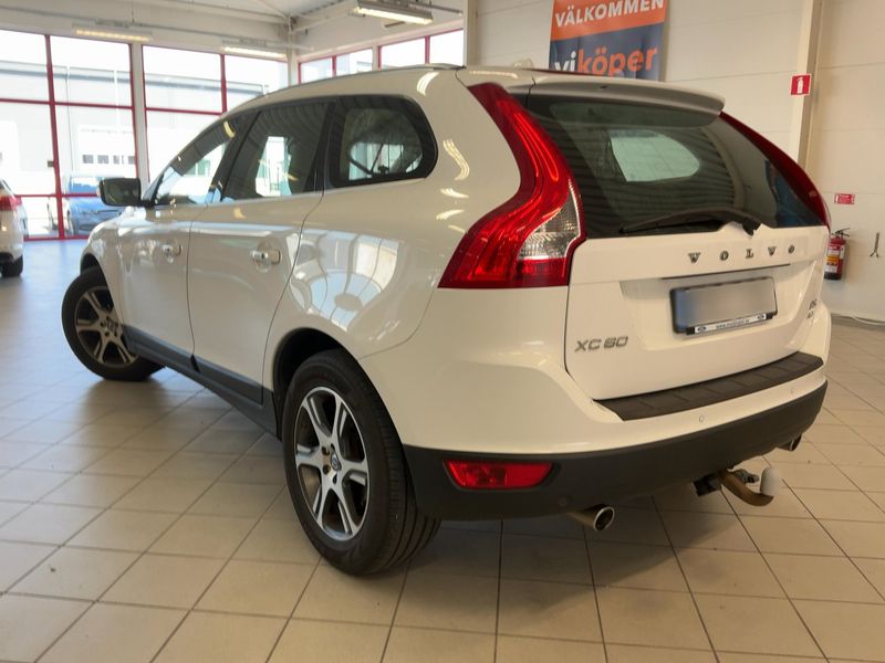 Volvo XC60 2.4 D5 Summum AWD 2012 – снимка 6