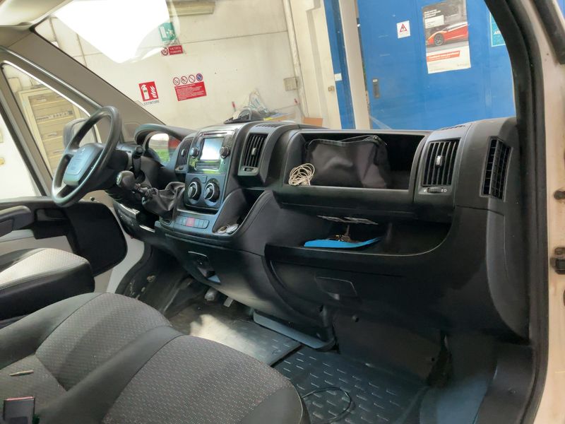 Peugeot Boxer 2.0 Blue-HDi 435 L4H3 Komfort 2017 – снимка 17