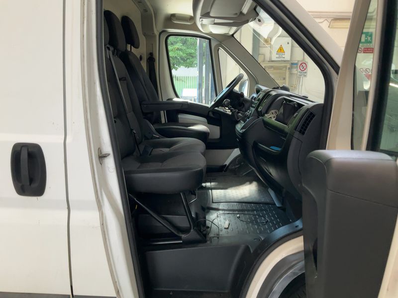 Peugeot Boxer 2.0 Blue-HDi 435 L4H3 Komfort 2017 – снимка 16