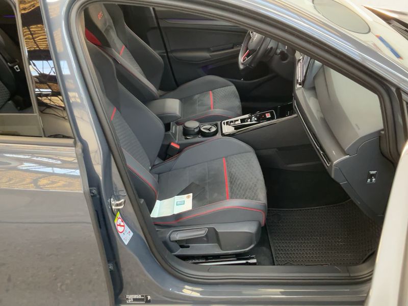 Volkswagen Golf VIII 2.0 TSI GTI Clubsport 2023 – снимка 16