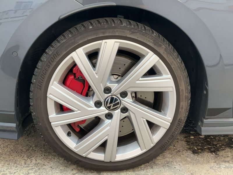 Volkswagen Golf VIII 2.0 TSI GTI Clubsport 2023 – снимка 3
