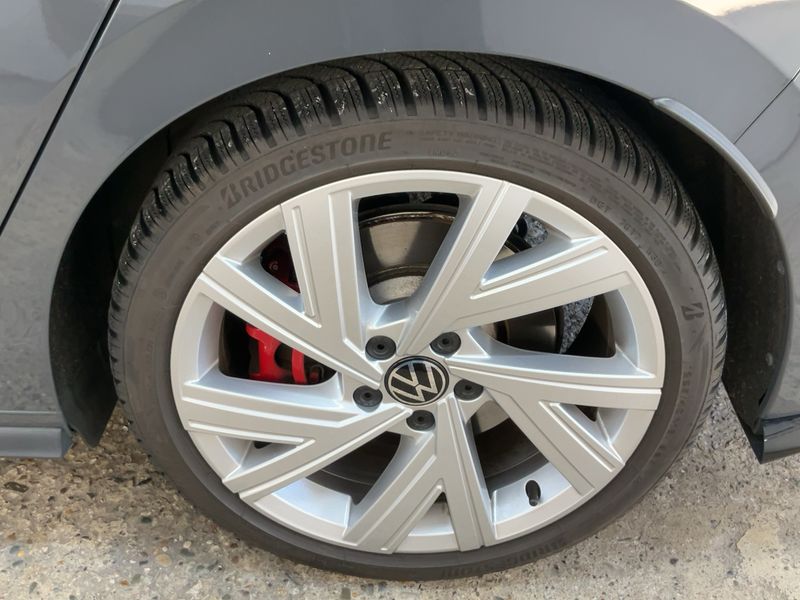 Volkswagen Golf VIII 2.0 TSI GTI Clubsport 2023 – снимка 5